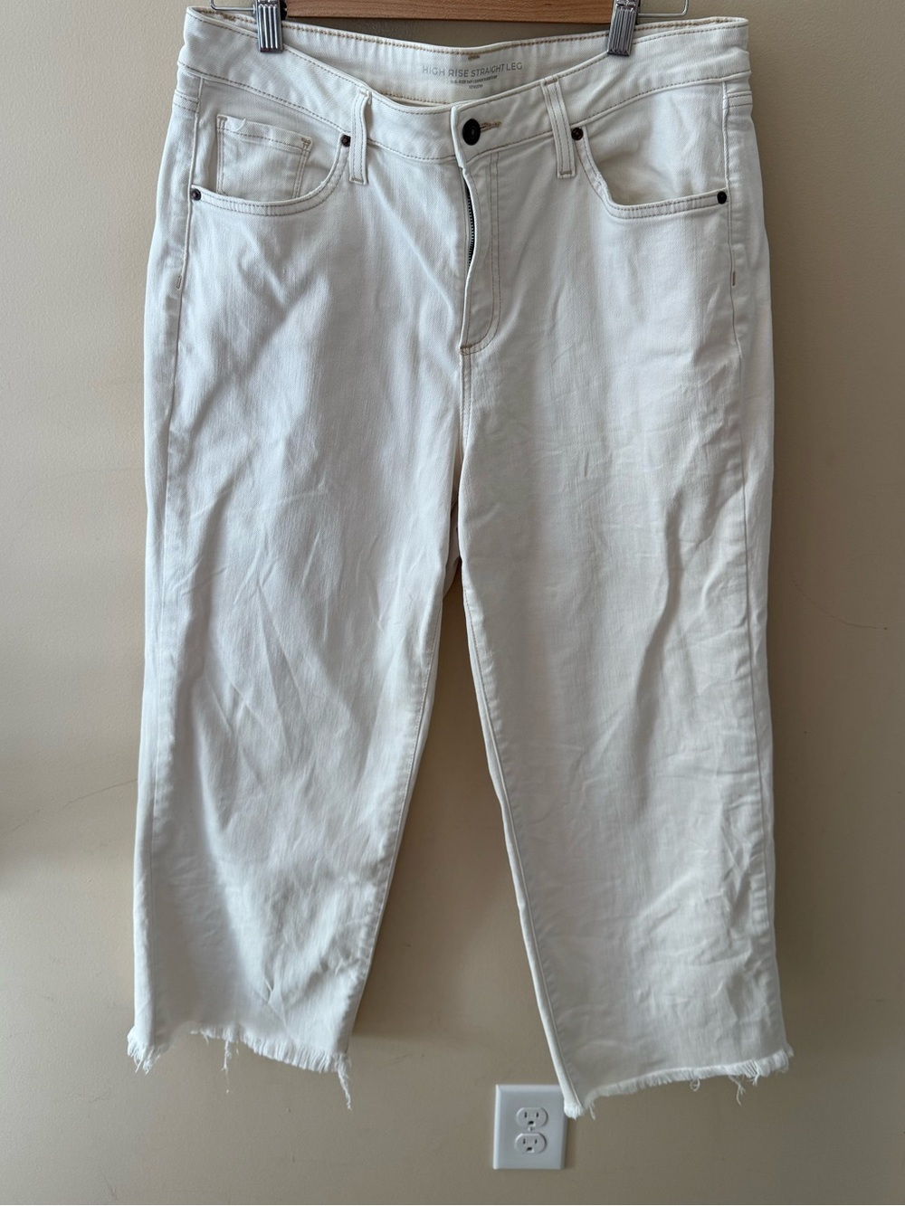 Chicos high rise straight leg pants off white slight crop size 14P